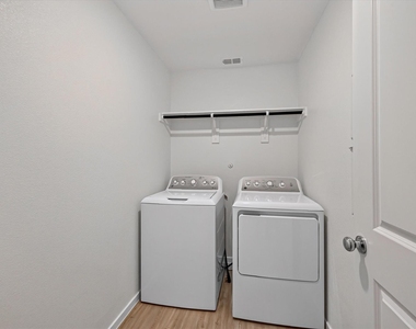 11033 Triple Crown Street - Photo Thumbnail 10