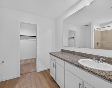 11033 Triple Crown Street - Photo Thumbnail 12