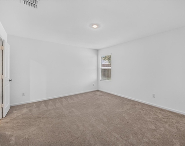 11033 Triple Crown Street - Photo Thumbnail 17