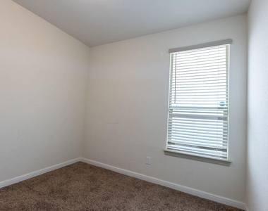 9105 Pearfield Road - Photo Thumbnail 23