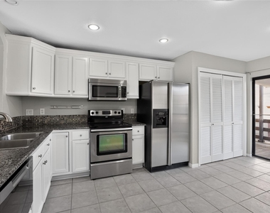2606 Encina - Photo Thumbnail 8