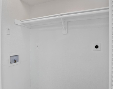 2606 Encina - Photo Thumbnail 10