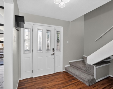 2606 Encina - Photo Thumbnail 3