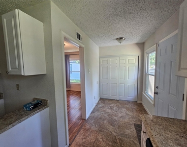 3115 Dahlia Drive - Photo Thumbnail 7