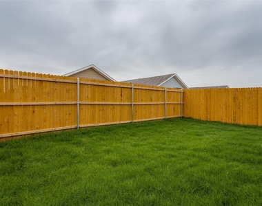 155 Sunflower Street - Photo Thumbnail 24