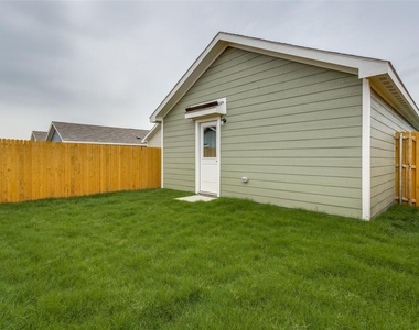 155 Sunflower Street - Photo Thumbnail 22