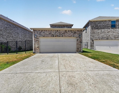 1381 Elaine Drive - Photo Thumbnail 29