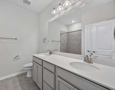 1381 Elaine Drive - Photo Thumbnail 13