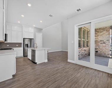1381 Elaine Drive - Photo Thumbnail 25