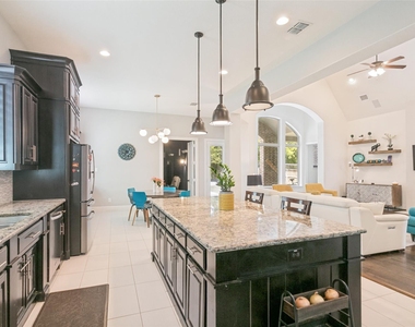 7721 Shackelford Drive - Photo Thumbnail 5