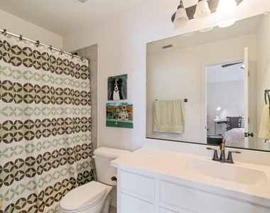7721 Shackelford Drive - Photo Thumbnail 11