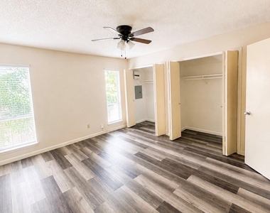 13511 Red Fern Lane - Photo Thumbnail 11