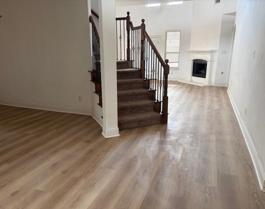 3612 Bright Star Way - Photo Thumbnail 11