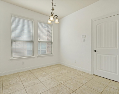 3612 Bright Star Way - Photo Thumbnail 5