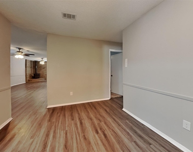 3001 Mark Drive - Photo Thumbnail 8