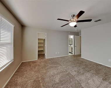 4941 Water Ridge Lane - Photo Thumbnail 7