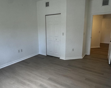 2725 Anzio Court - Photo Thumbnail 17