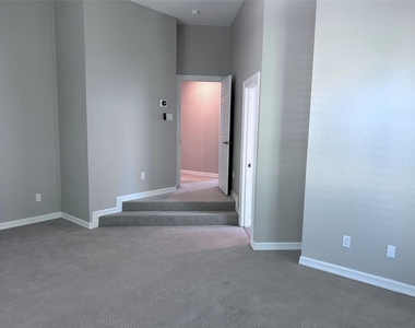 2634 Lakeforest Court - Photo Thumbnail 27
