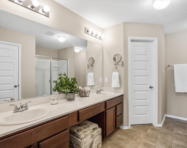 2929 Spotted Fawn Drive - Photo Thumbnail 10
