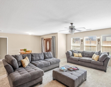 2929 Spotted Fawn Drive - Photo Thumbnail 5
