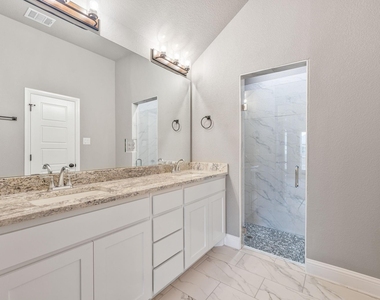102 Clover Circle - Photo Thumbnail 21