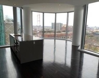 2900 Mckinnon Street - Photo Thumbnail 4