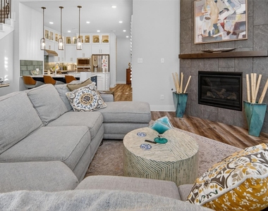 14521 Walsh Avenue - Photo Thumbnail 7