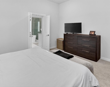 14521 Walsh Avenue - Photo Thumbnail 25