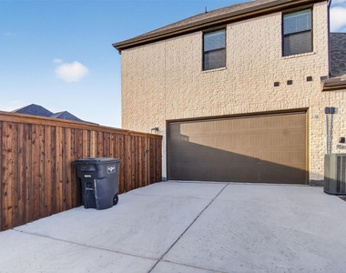 14521 Walsh Avenue - Photo Thumbnail 34