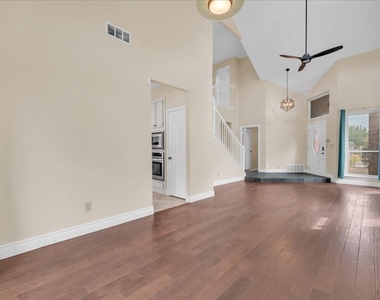 2971 Seguin Trail - Photo Thumbnail 8