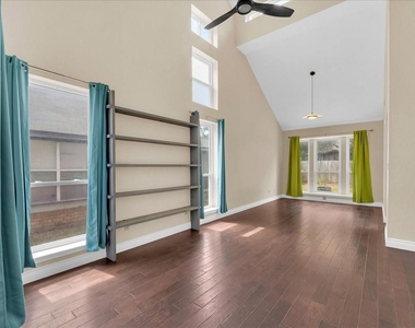 2971 Seguin Trail - Photo Thumbnail 10
