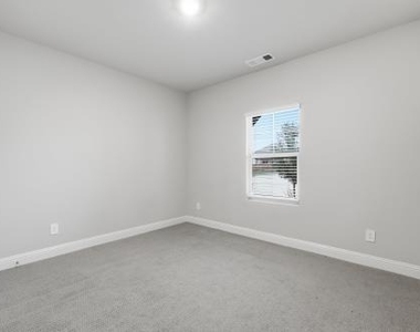 1213 Birchwood Lane - Photo Thumbnail 9