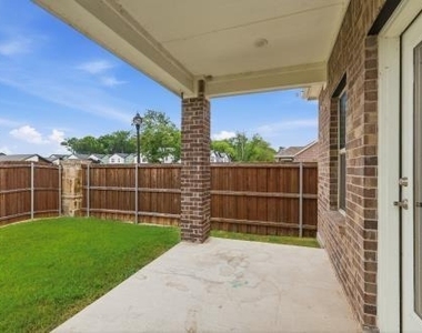 1213 Birchwood Lane - Photo Thumbnail 27