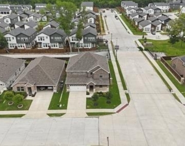 1213 Birchwood Lane - Photo Thumbnail 35