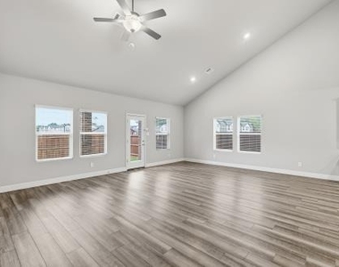 1213 Birchwood Lane - Photo Thumbnail 10