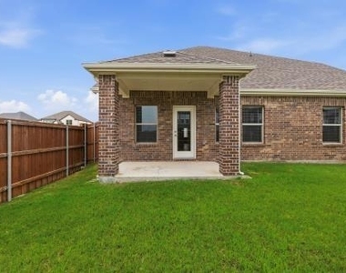 1213 Birchwood Lane - Photo Thumbnail 29