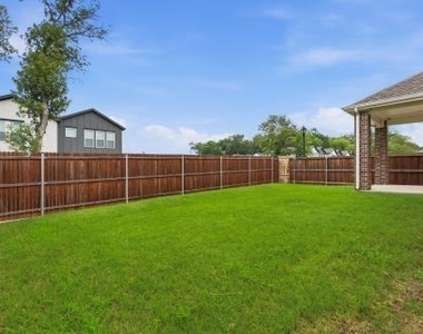 1213 Birchwood Lane - Photo Thumbnail 28