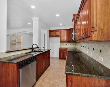 509 Heath Lane - Photo Thumbnail 5