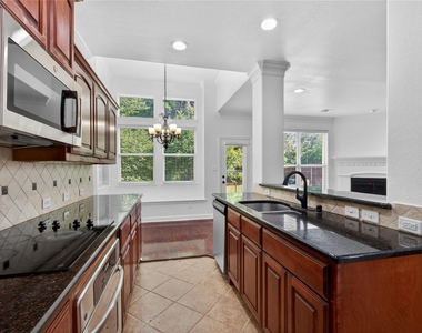509 Heath Lane - Photo Thumbnail 4