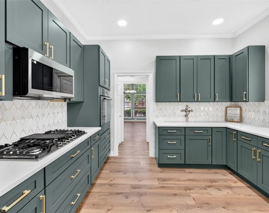 247 Park Valley Drive - Photo Thumbnail 11