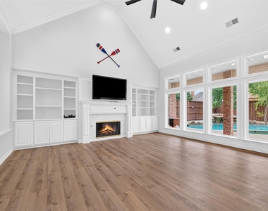 247 Park Valley Drive - Photo Thumbnail 7