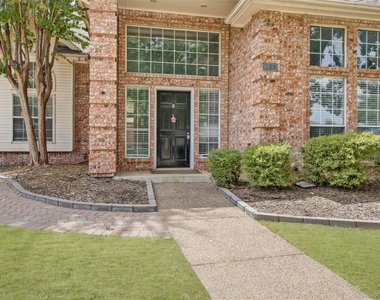 247 Park Valley Drive - Photo Thumbnail 2