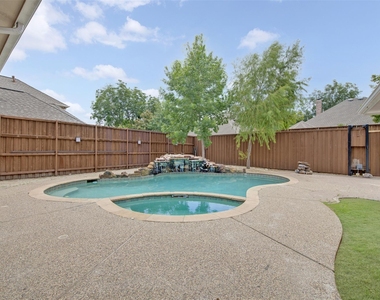 247 Park Valley Drive - Photo Thumbnail 29