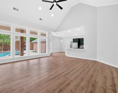 247 Park Valley Drive - Photo Thumbnail 6