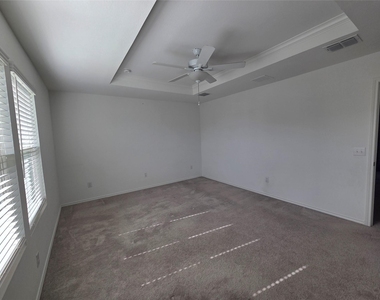 837 Breakwater Drive - Photo Thumbnail 13