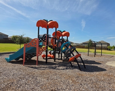 837 Breakwater Drive - Photo Thumbnail 22