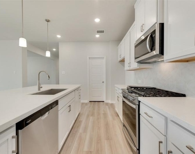 4112 Tarlton Road - Photo Thumbnail 9