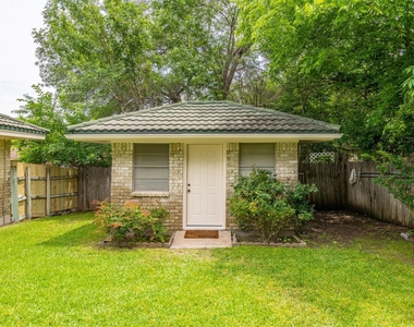 4117 Aragon Drive - Photo Thumbnail 28