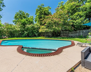4117 Aragon Drive - Photo Thumbnail 27