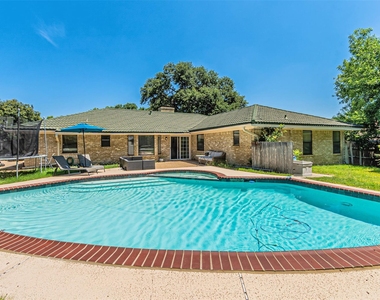 4117 Aragon Drive - Photo Thumbnail 24